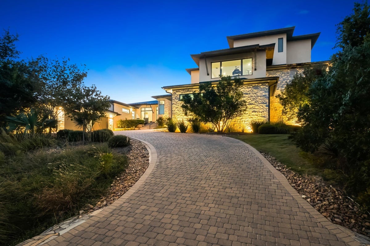 View 12705 Little Blue Stem CV in Spanish Oaks Sec Iiic 12705 Little Blue Stem CV - front exterior - Luxury home in Spanish Oaks Sec Iiic, Austin, TX