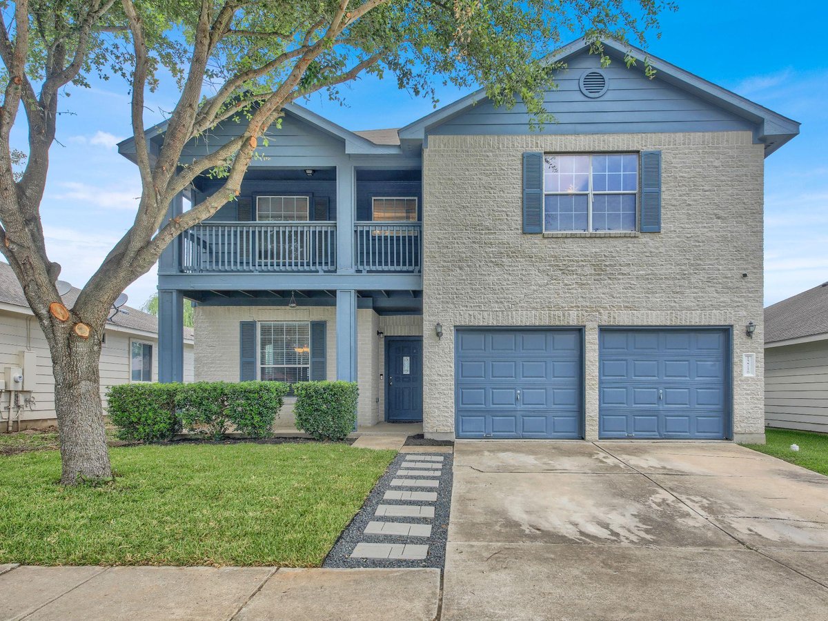 View 12716 Paloma Blanca WAY in Los Cielos Sec 02 12716 Paloma Blanca WAY - front exterior - Luxury home in Los Cielos Sec 02, Del Valle, TX