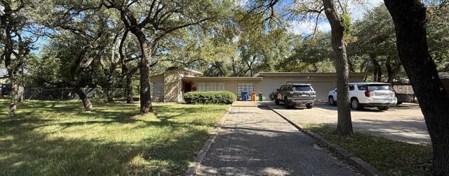 View 12719 Dakota LN in Shaminaw Sec 01 12719 Dakota LN - property photo 1 - Luxury home in Shaminaw Sec 01, Austin, TX