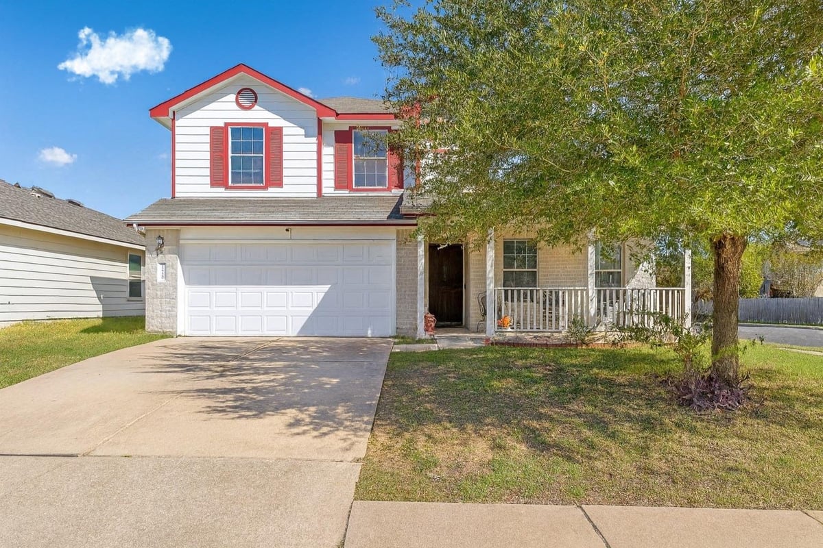 View 12720 Sky Harbor Dr in Los Cielos Sec 02 12720 Sky Harbor Dr - front exterior - Luxury home in Los Cielos Sec 02, Del Valle, TX