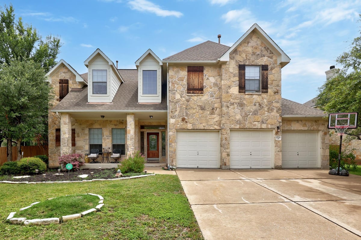 View 12724 Rush Creek LN in Steiner Ranch Ph 01 Sec 09 12724 Rush Creek LN - front exterior - Luxury home in Steiner Ranch Ph 01 Sec 09, Austin, TX