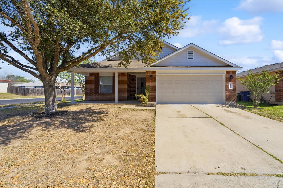 View 12800 Sky Harbor Dr in Los Cielos Sec 02 12800 Sky Harbor Dr - front exterior - Luxury home in Los Cielos Sec 02, Del Valle, TX