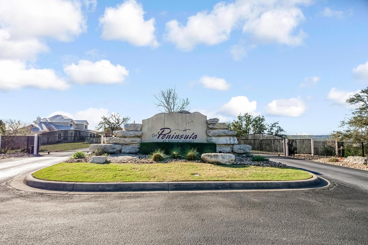 View 1281 Mystic Pkwy in Peninsula Mystic Shores 1 1281 Mystic Pkwy - front exterior - Luxury lot in Peninsula Mystic Shores 1, Spring Branch, TX