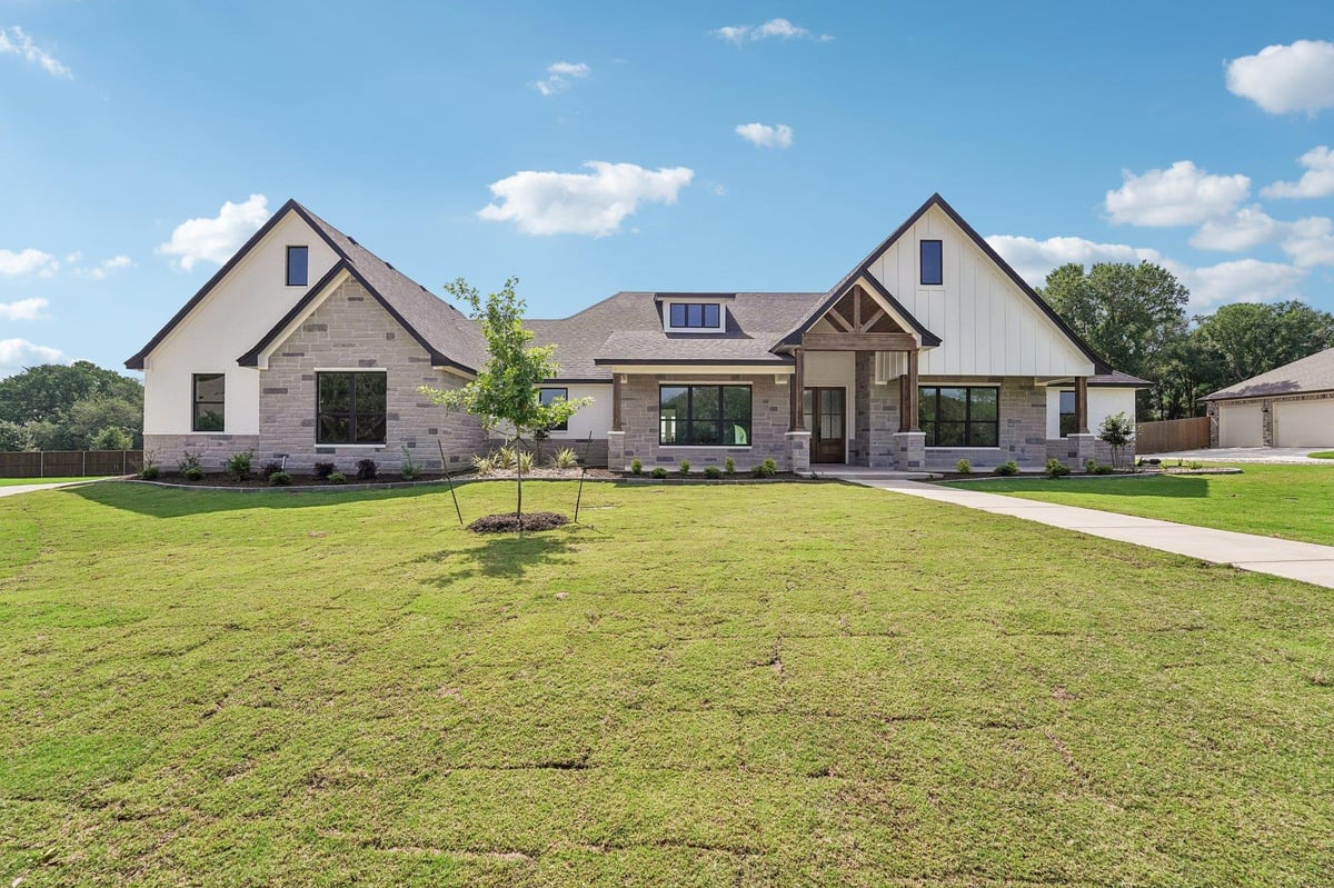View 1284 Ambrose Dr in Mill Creek Meadows Ph Ii 1284 Ambrose Dr - front exterior - Luxury home in Mill Creek Meadows Ph Ii, Salado, TX
