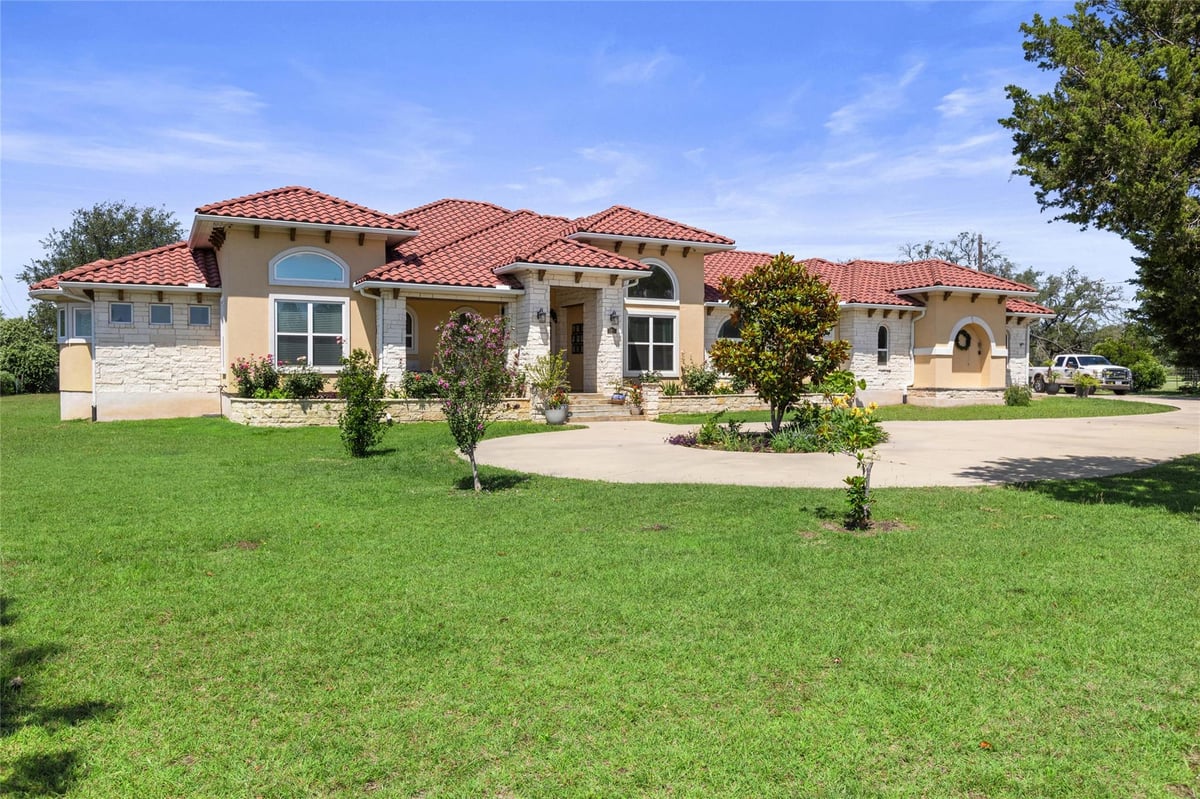 View 129 Lakewood TRL in Lakewood Country Estates Ph 1 129 Lakewood TRL - property photo 1 - Luxury home in Lakewood Country Estates Ph 1, Leander, TX