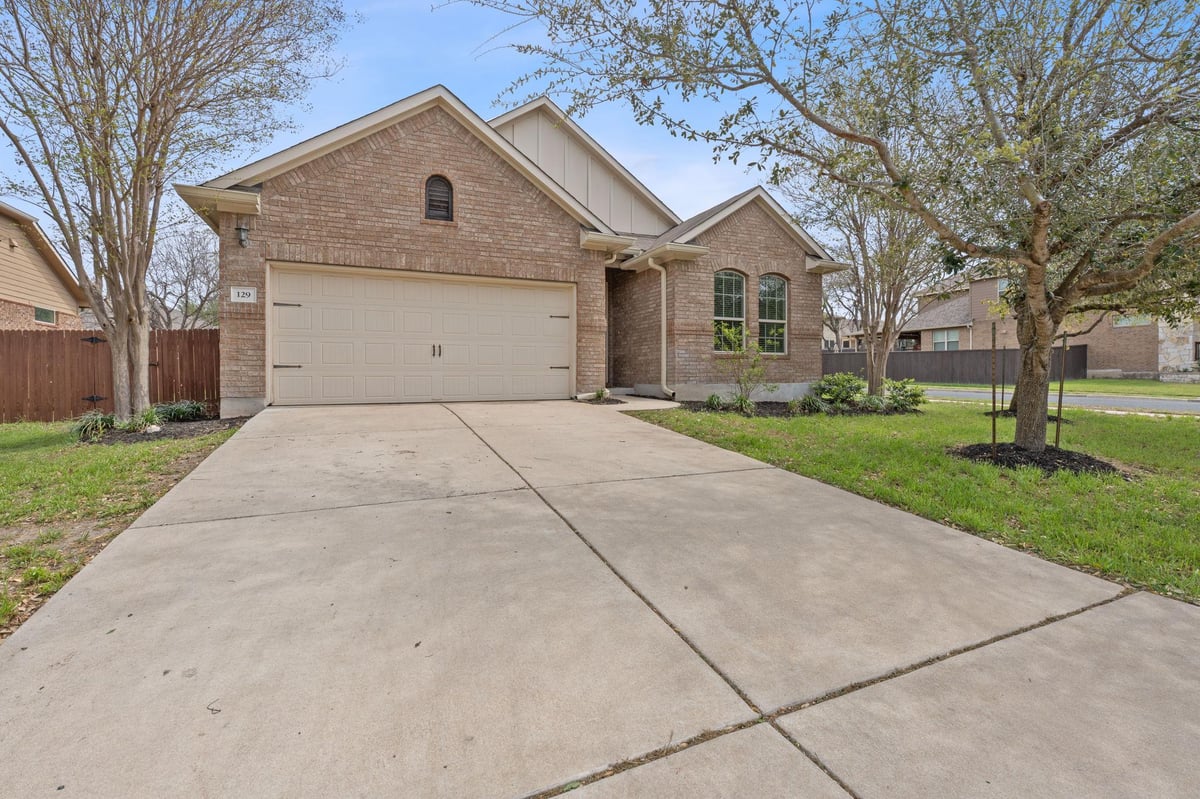 Kitchen at 129 Phil Mickelson Ct - 3 bed 2 bath home