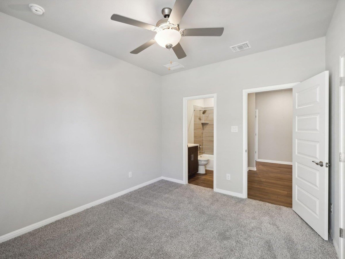 Bathroom at 129 Skyview Farm Ln - 4 bed 3 bath home