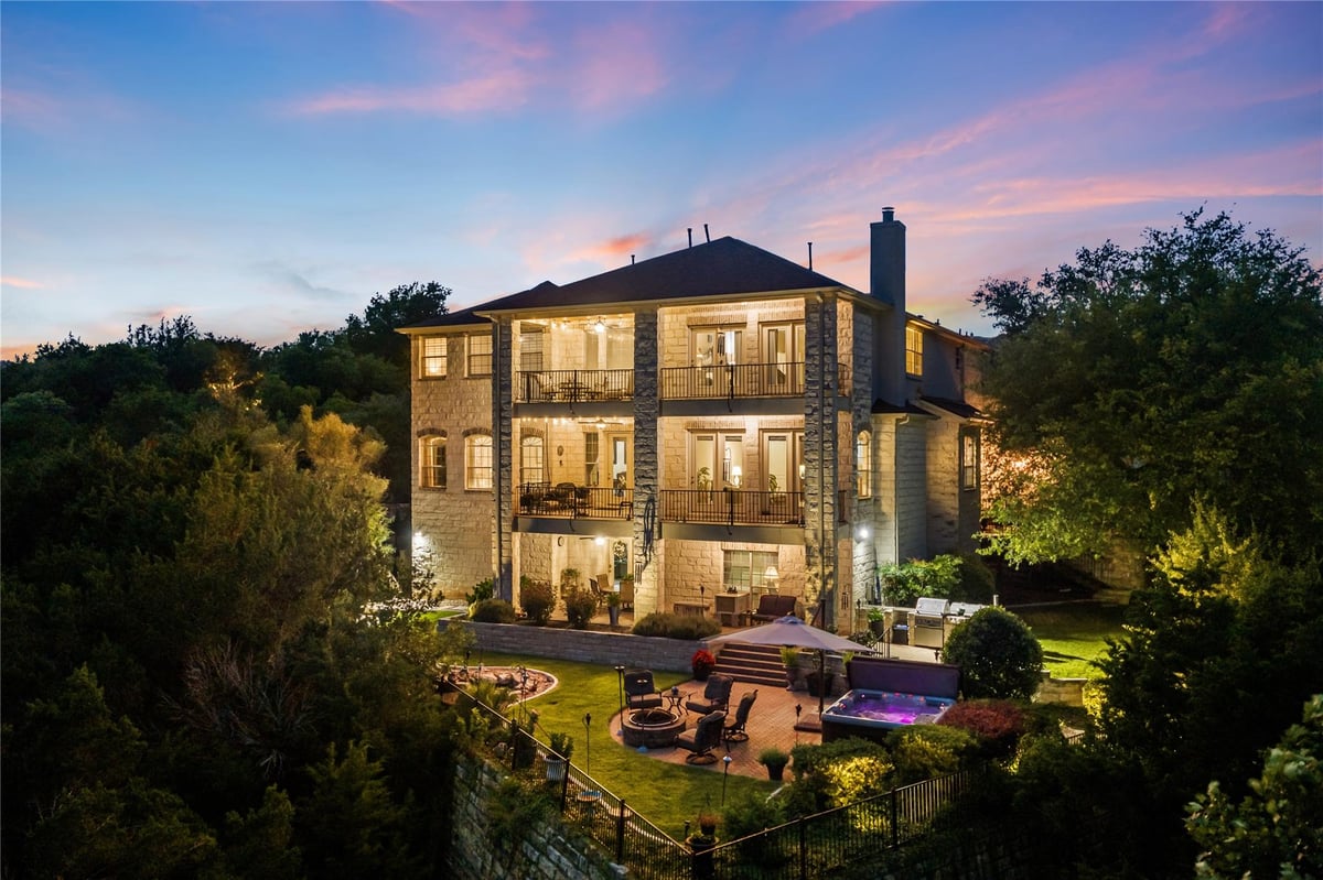 View 129 Vailco LN in Ridge At Alta Vista 129 Vailco LN - property photo 1 - Luxury home in Ridge At Alta Vista, Austin, TX