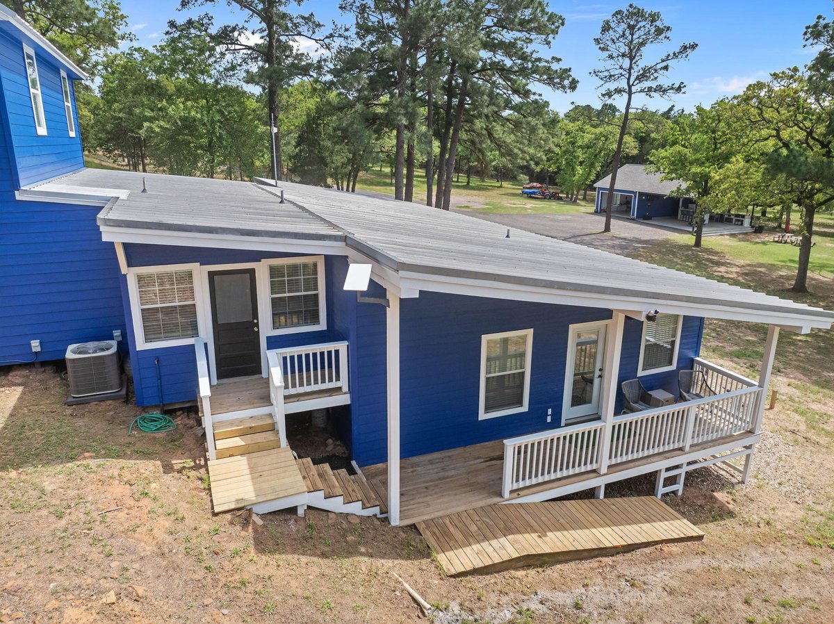 Primary bedroom at 129 Valley Spur - 4 bed 2 bath home