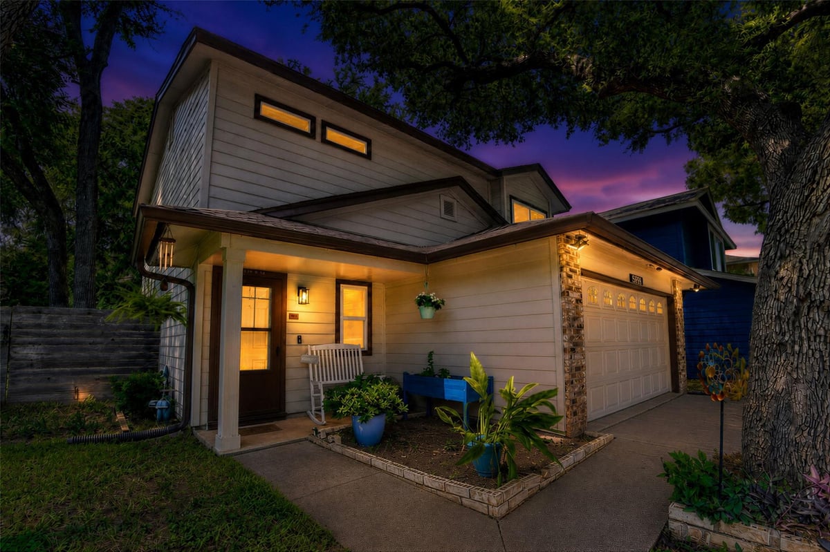 View 12902 Modena TRL in Milwood 12902 Modena TRL - property photo 1 - Luxury home in Milwood, Austin, TX