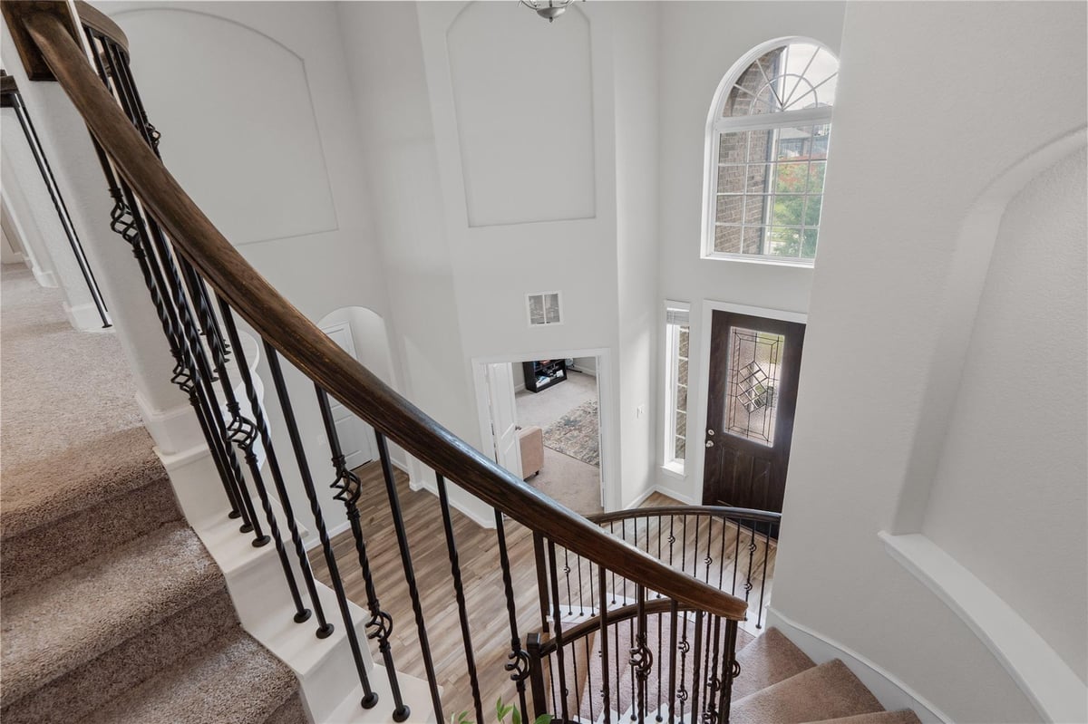 Primary bedroom at 130 Wild Pecan Loop - 5 bed 3 bath home
