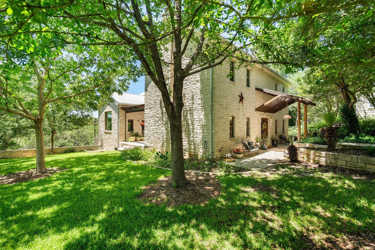 View 1300 Crystal Creek DR in Barton Valley Sec 08 1300 Crystal Creek DR - property photo 1 - Luxury home in Barton Valley Sec 08, Austin, TX