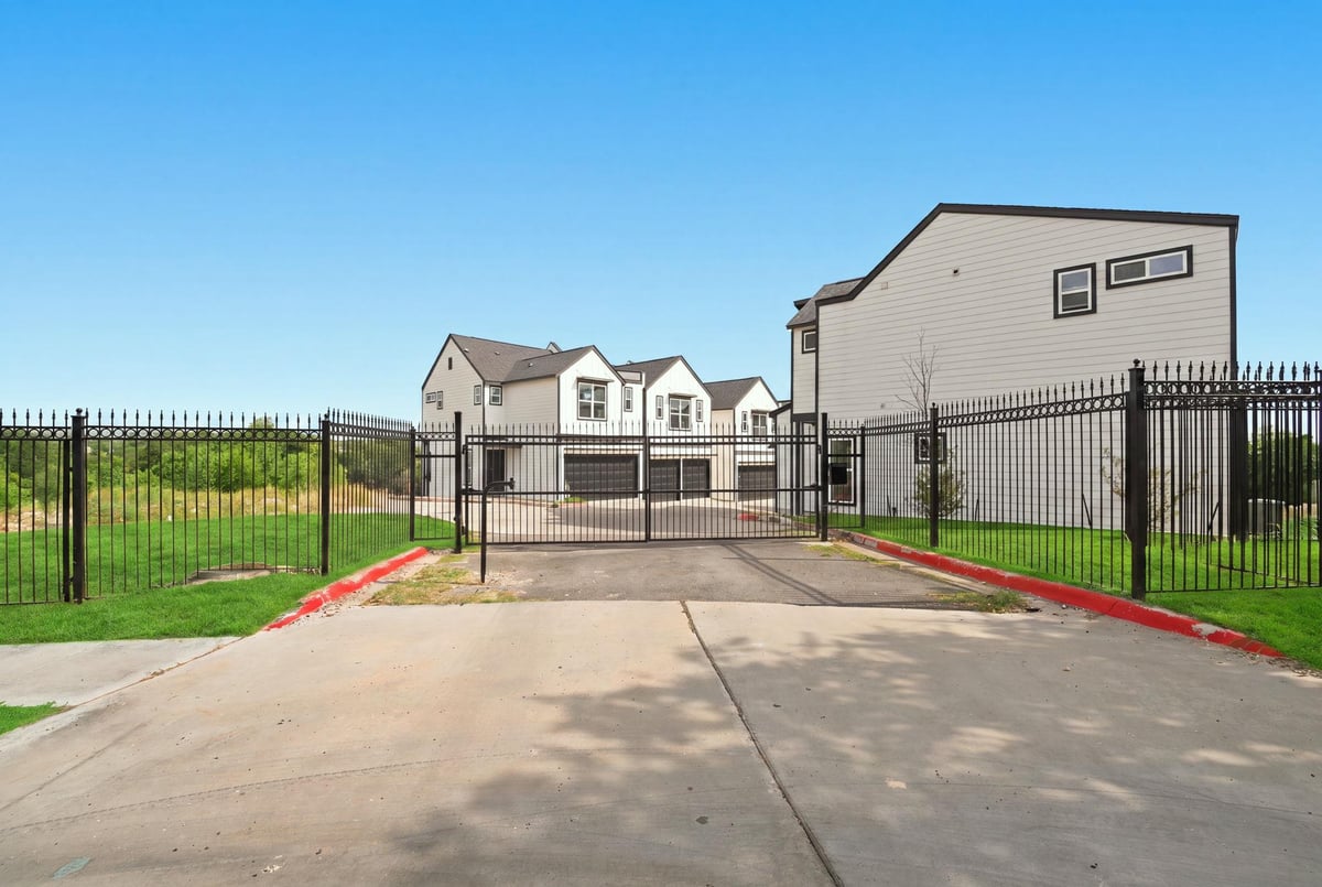 View 1300 Mckie DR Unit #33 in Austin 1300 Mckie DR Unit #33, photo 1 of 1, Austin, Austin, TX