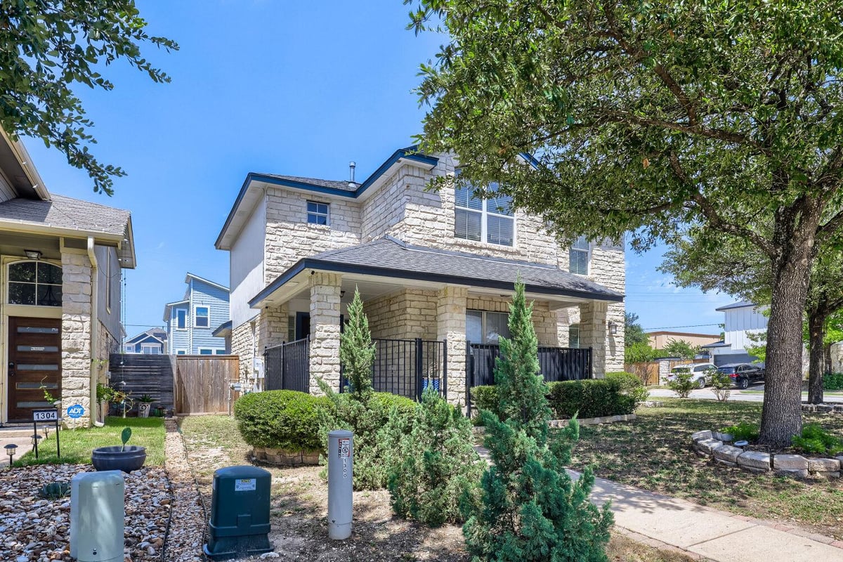 View 1300 Miss Allisons WAY in Sarahs Creek Sec 6 1300 Miss Allisons WAY - front exterior - Luxury home in Sarahs Creek Sec 6, Pflugerville, TX