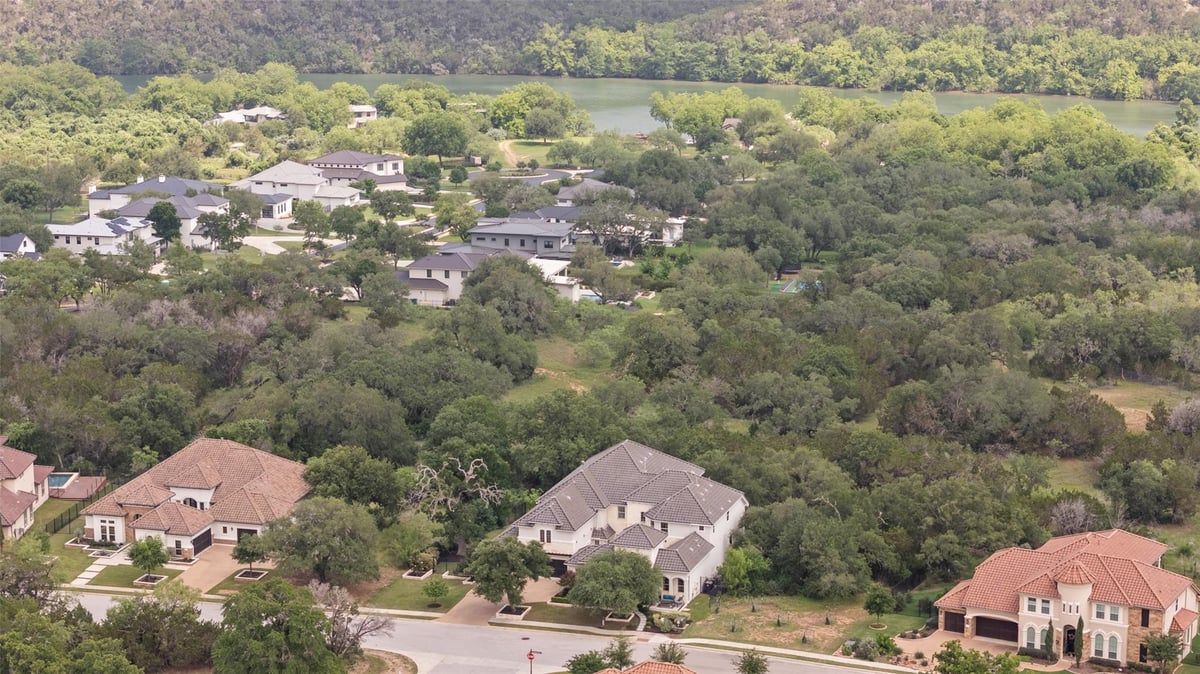 View 1300 Morning Moon Cir in Steiner Ranch, McCormick Ranch on Lake Austin 1300 Morning Moon Cir - front exterior - Luxury home in Steiner Ranch, McCormick Ranch on Lake Austin, Austin, TX