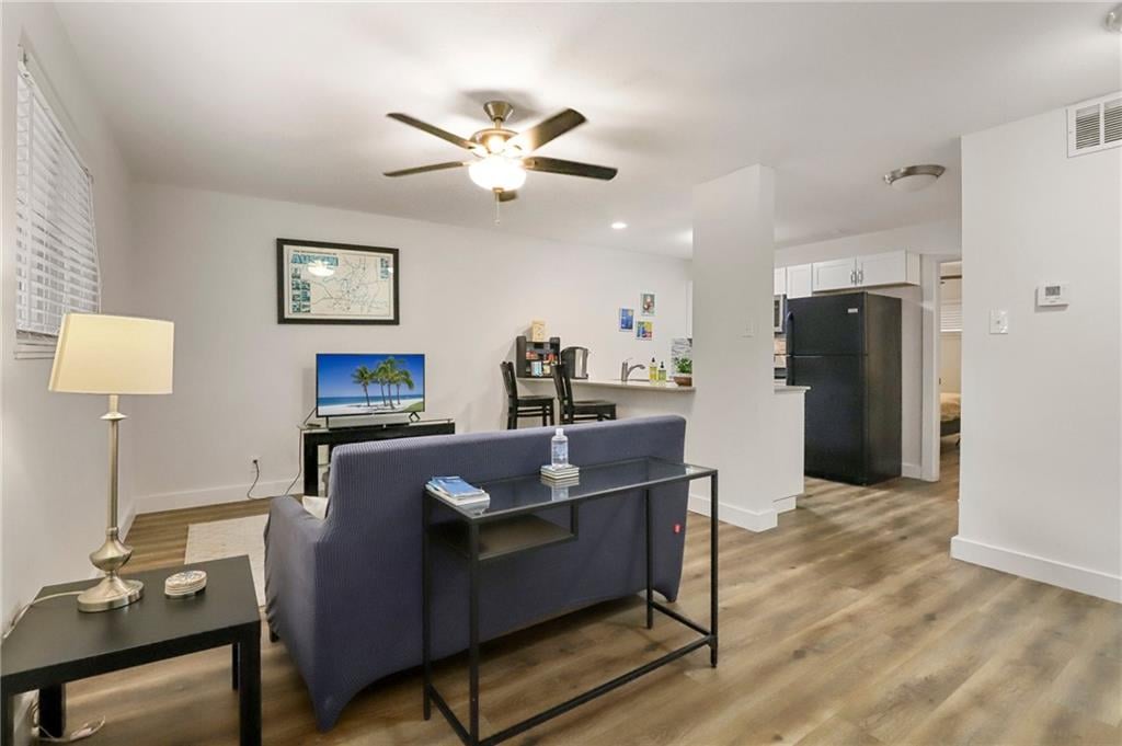 View 1300 Newning Ave Unit #103 in Newning Oaks 1300 Newning Ave Unit #103 - property photo 1 - Luxury home in Newning Oaks, Austin, TX