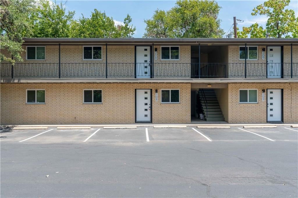 View 1300 Newning Ave Unit #108 in Farview Park 1300 Newning Ave Unit #108 - front exterior - Luxury home in Farview Park, Austin, TX