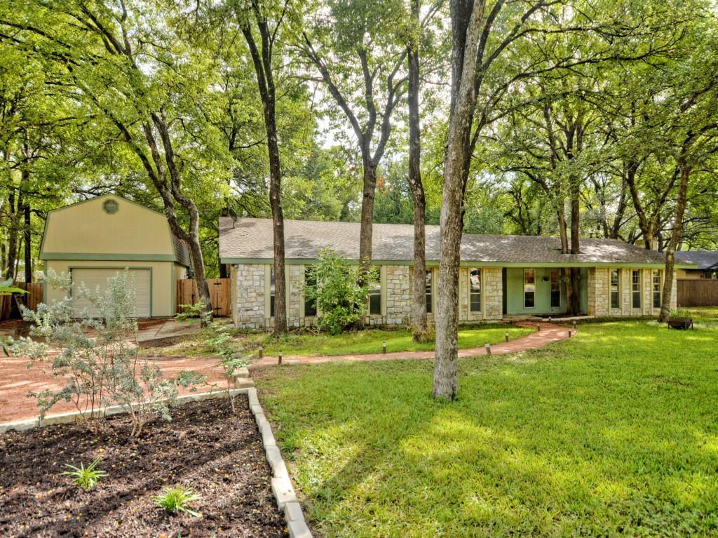 View 13007 Broadmeade Ave in Forest North Estates Ph 2 13007 Broadmeade Ave - front exterior - Luxury home in Forest North Estates Ph 2, Austin, TX