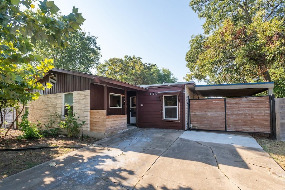 View 1301 Clearfield DR in Austin 1301 Clearfield DR, photo 1, Austin, Austin, TX
