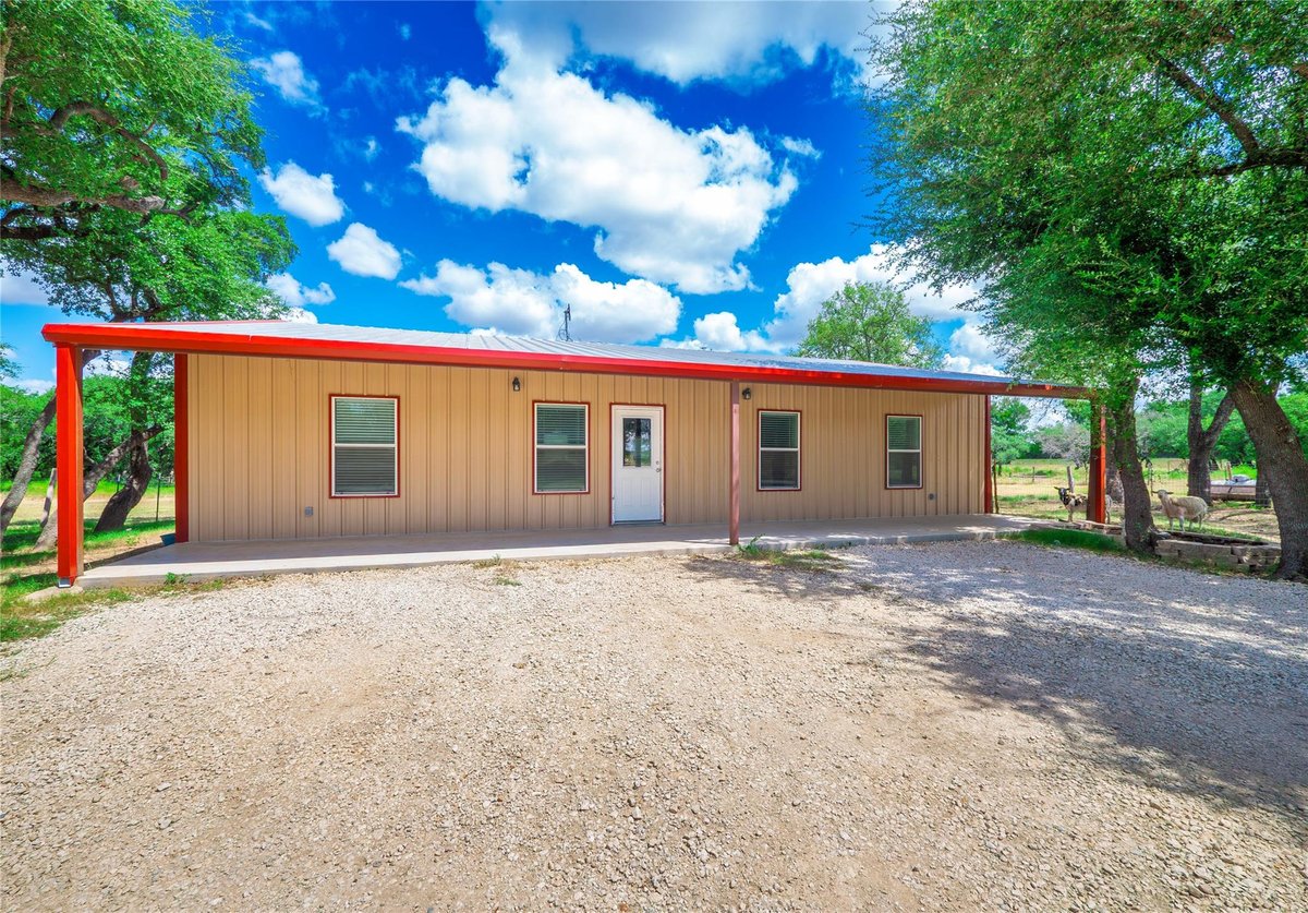 1301 Co Rd 228, photo 1 of 28, Florence, Florence, TX