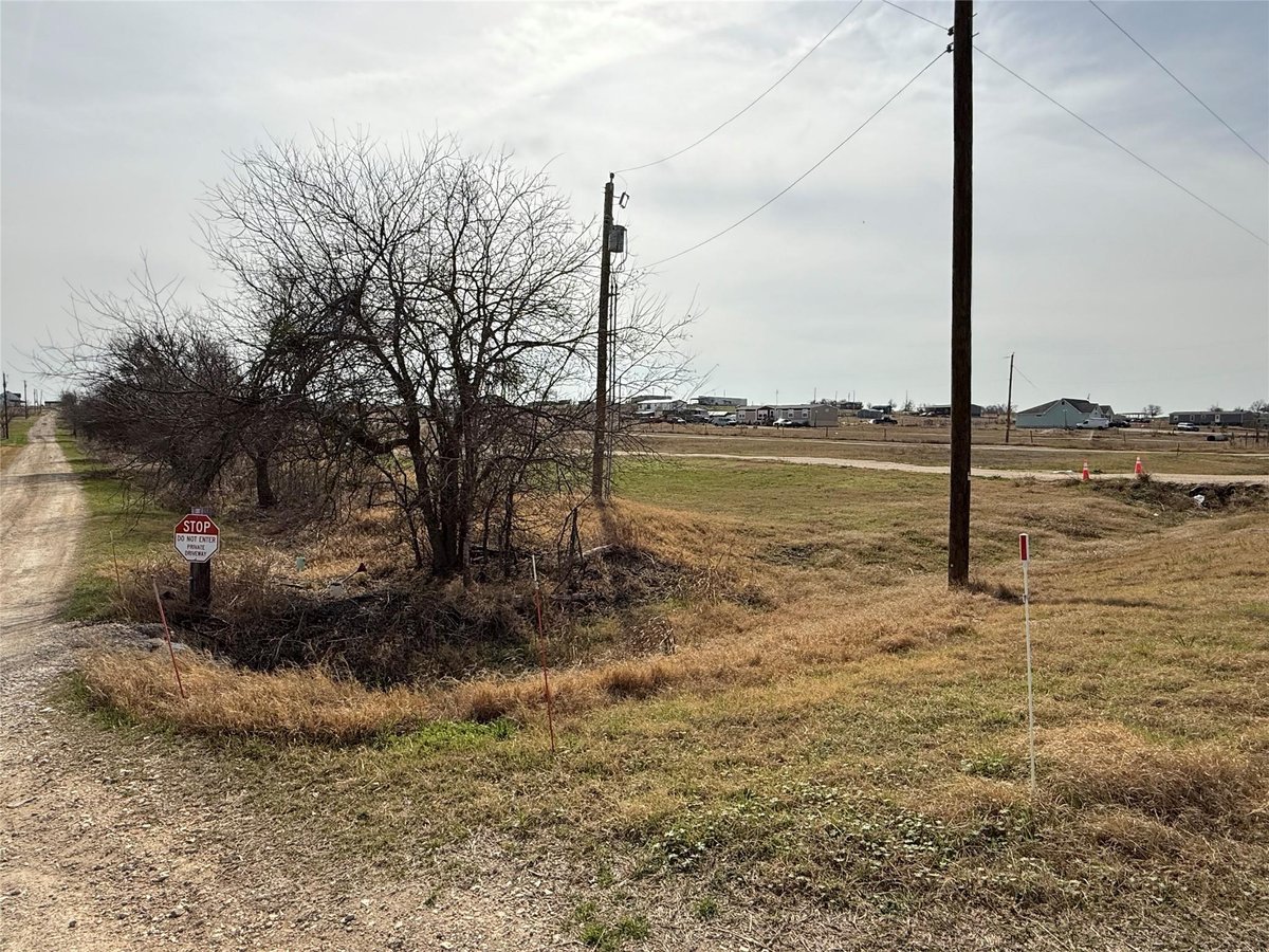 View 1301 CR 419 Unit #Lot 1 in Taylor Ranchettes 1301 CR 419 Unit #Lot 1 - front exterior - Luxury lot in Taylor Ranchettes, Taylor, TX