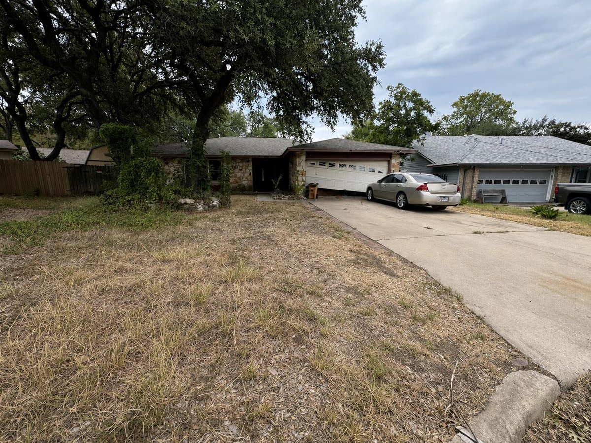 View 1301 Rail Fence CV in Texas Oaks 1301 Rail Fence CV - property photo 1 - Luxury home in Texas Oaks, Austin, TX
