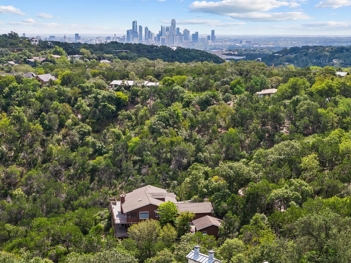 View 1302 Circle Ridge DR in Westlake Hills 1302 Circle Ridge DR - property photo 1 - Luxury home in Westlake Hills, West Lake Hills, TX