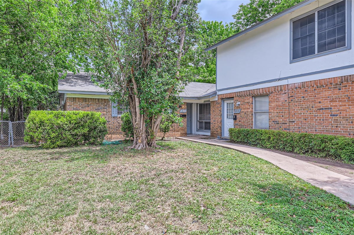 View 1302 Radcliff DR Unit #A in Cameron Park Sec 02 1302 Radcliff DR Unit #A - property photo 1 - Luxury home in Cameron Park Sec 02, Austin, TX