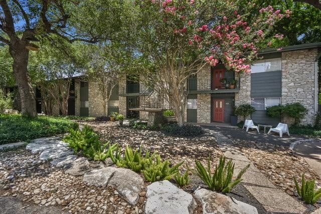 View 1304 Mariposa DR Unit #164 in Travis Heights 1304 Mariposa DR Unit #164, photo 1, Travis Heights, Austin, TX