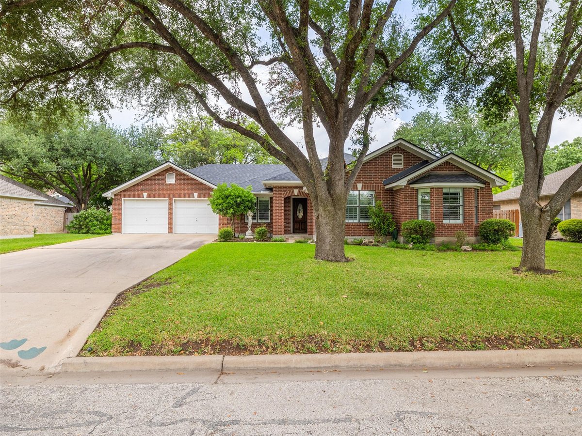 Primary bedroom at 1304 Sagewood Dr - 3 bed 2 bath home
