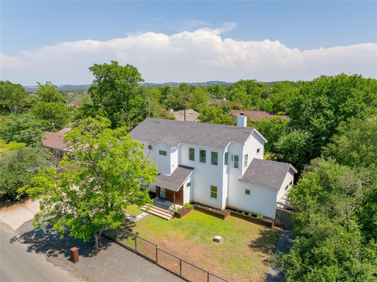 View 1305 Village West DR in Austin Lake Hills Sec 01 1305 Village West DR - property photo 1 - Luxury home in Austin Lake Hills Sec 01, Austin, TX