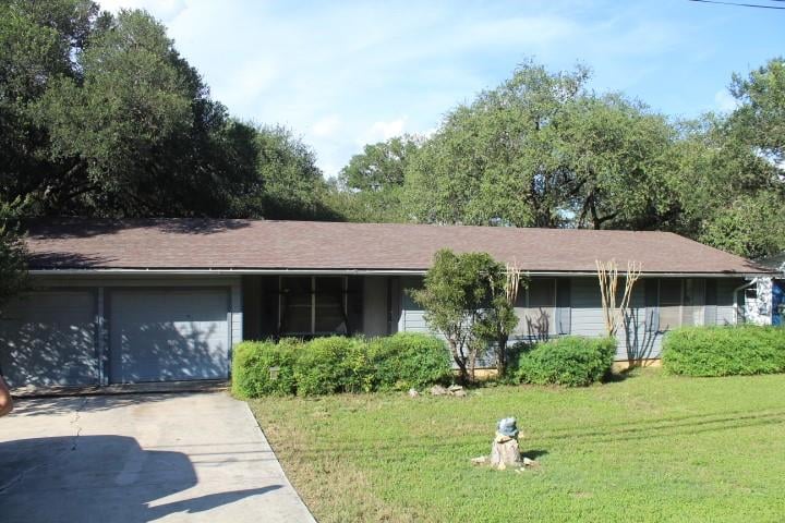View 1306 Alamo ST in G A McNaughton 1st Add 1306 Alamo ST - front exterior - Luxury home in G A McNaughton 1st Add, San Marcos, TX
