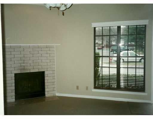 View 1307 KINNEY Ave Unit #160 in ASHTON GREEN CONDOMINIUMS 1307 KINNEY Ave Unit #160 - property photo 1 - Luxury home in ASHTON GREEN CONDOMINIUMS, Austin, TX