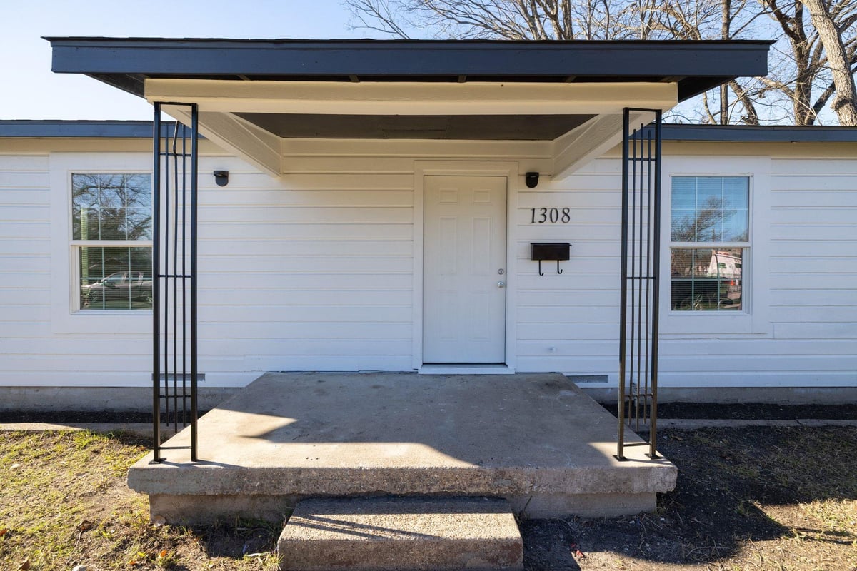 Primary bedroom at 1308 S 45th St - 3 bed 2 bath home
