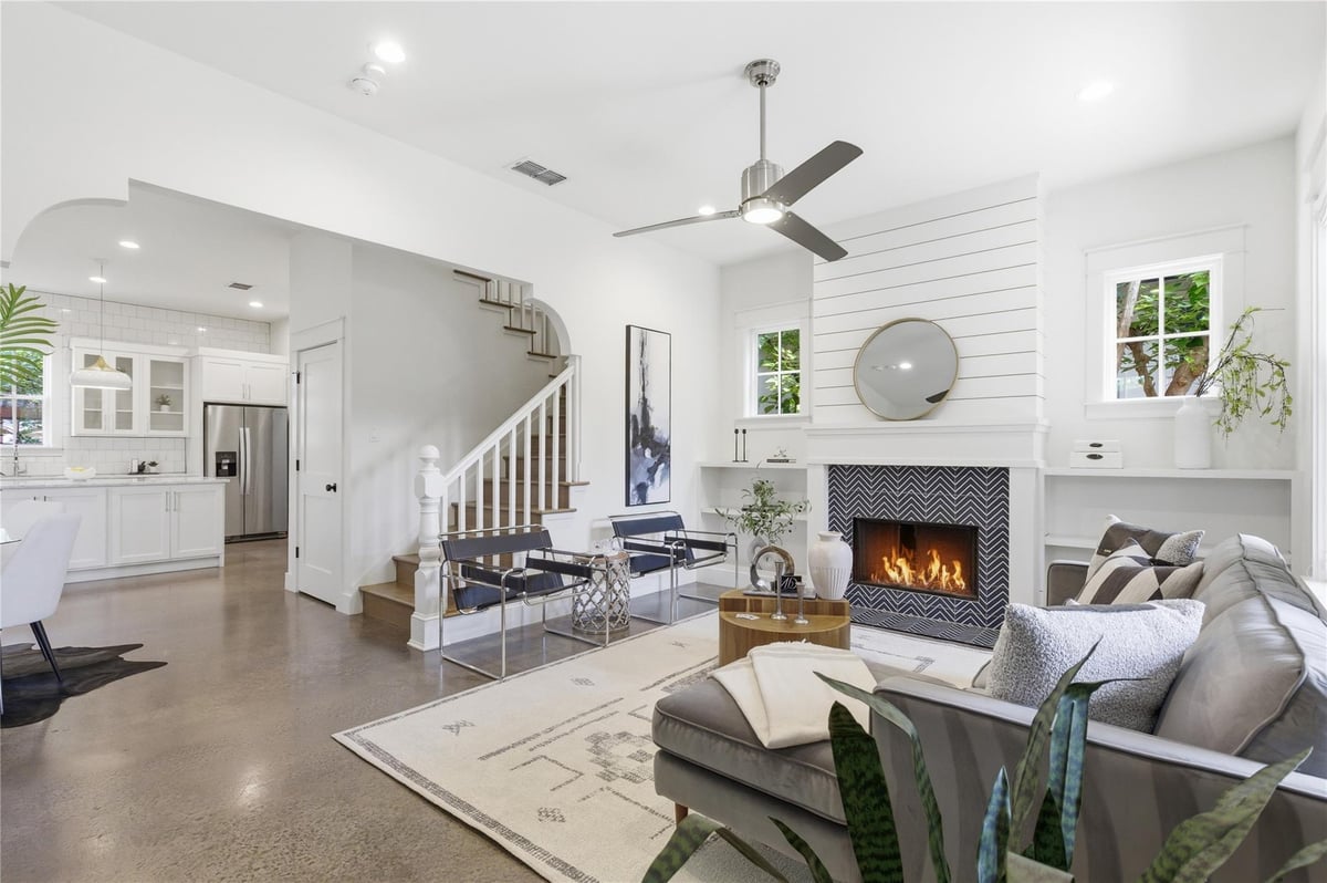 Living area at 1309 Cedar Ave Unit #A - 3 bed 2 bath home