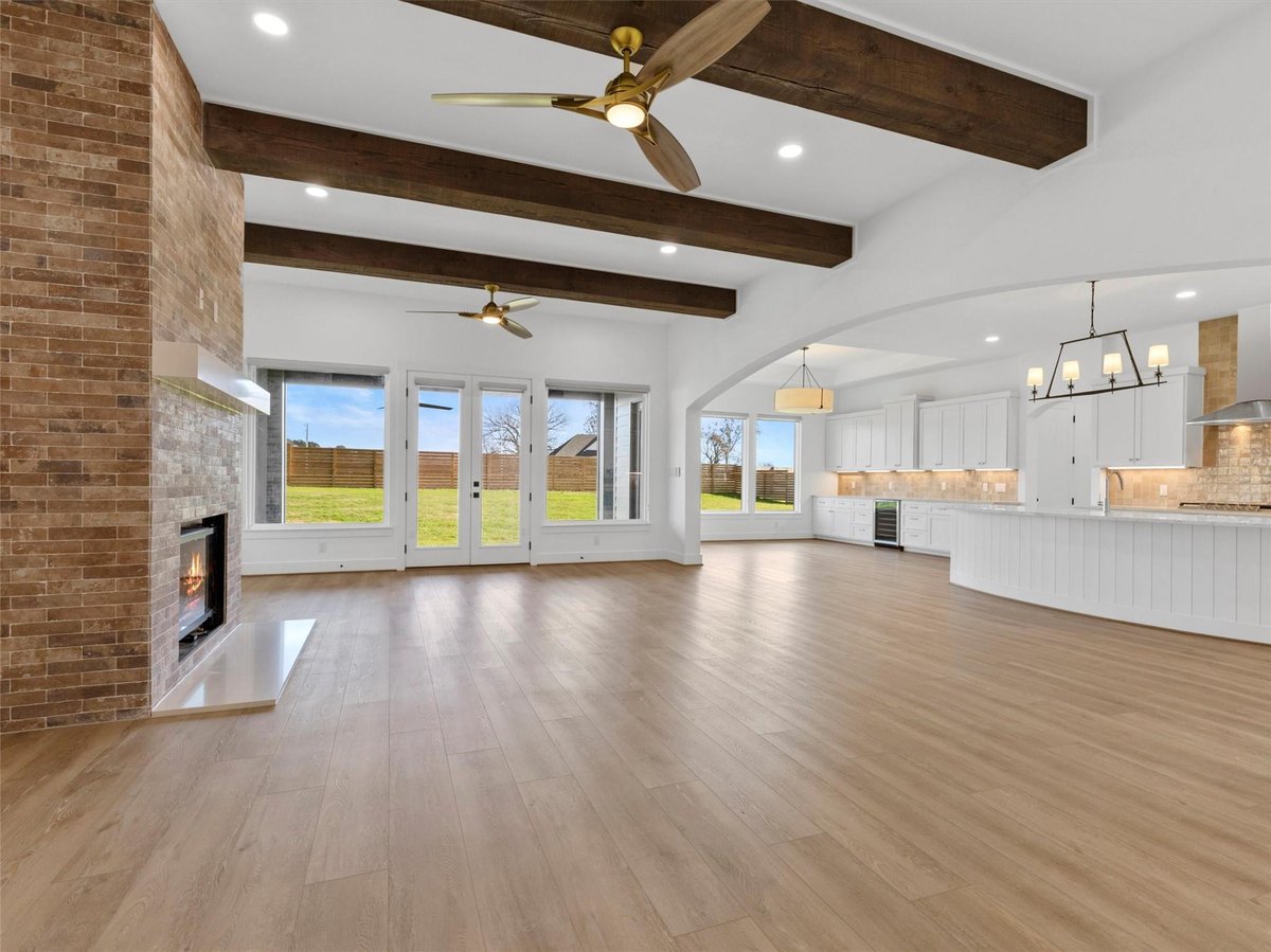 Living area at 131 Hydrangea Dr - 4 bed 2 bath home