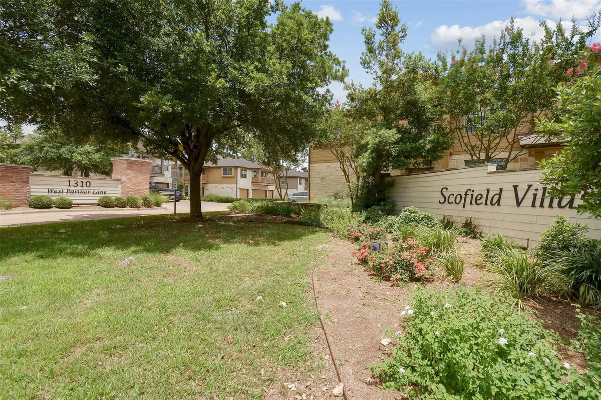 View 1310 W Parmer Ln Unit #3101 in Scofield Villas Amd 1310 W Parmer Ln Unit #3101 - front exterior - Luxury home in Scofield Villas Amd, Austin, TX