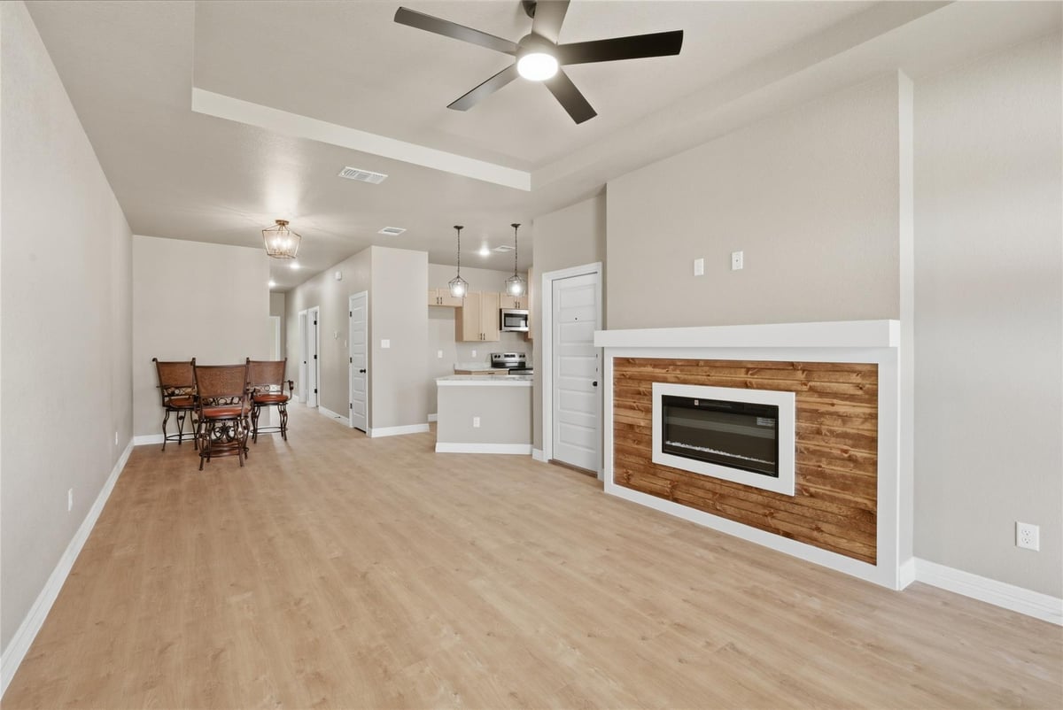 Living area at 1311 Lone Pine Way - 3 bed 2 bath home
