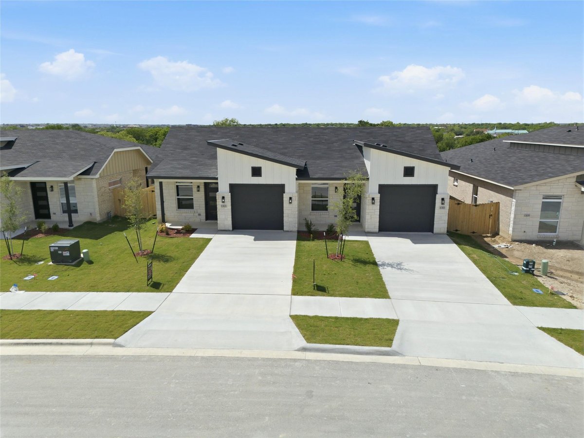 Primary bedroom at 1311 Lone Pine Way - 3 bed 2 bath home