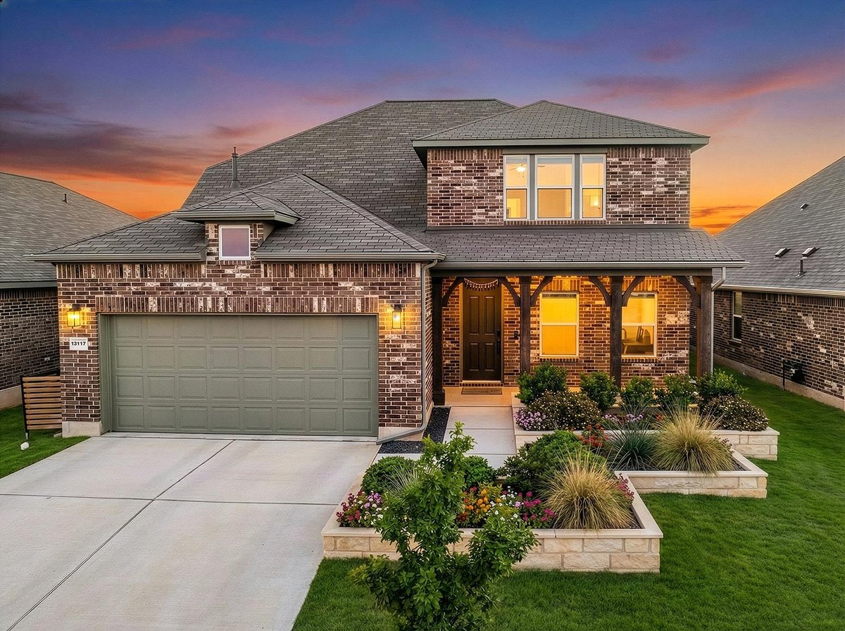 View 13117 Lapoynor ST in Lagos 13117 Lapoynor ST - front exterior - Luxury home in Lagos, Manor, TX