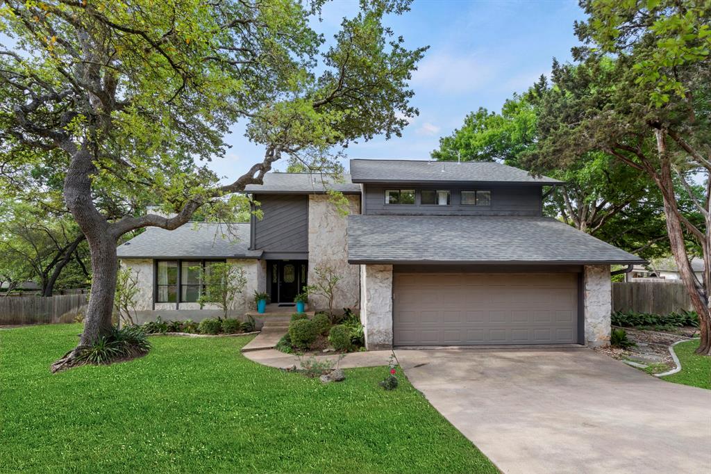 View 1313 Shannon Oaks Trl in Woods of Westlake 1313 Shannon Oaks Trl - front exterior - Luxury home in Woods of Westlake, Austin, TX