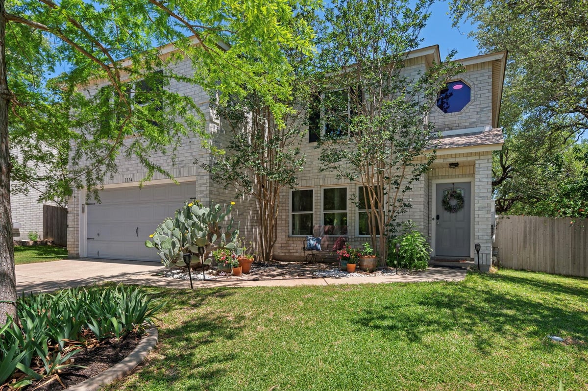 View 1314 Chalk LN in Ranch & Cypress Crk Sec 06 1314 Chalk LN - front exterior - Luxury home in Ranch & Cypress Crk Sec 06, Cedar Park, TX