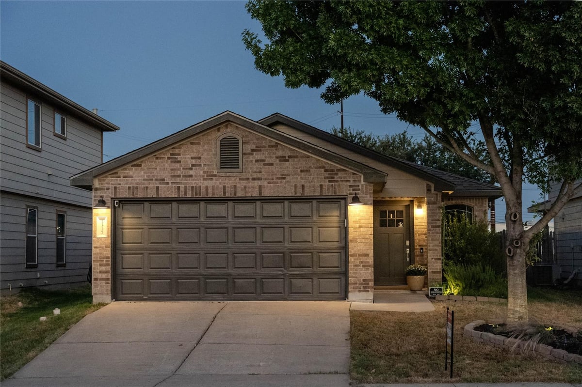 1317 Coriander Dr - front exterior - Luxury home in Riverside Meadows Sec 02, Austin, TX