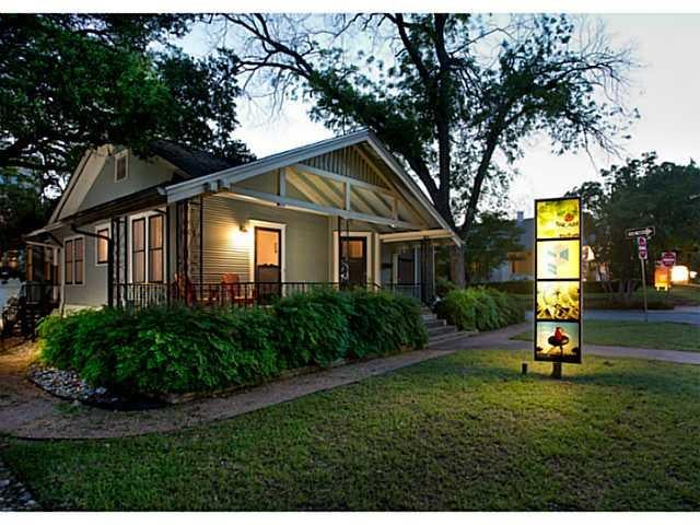 View 1317 W 6th ST in Woodland 1317 W 6th ST - front exterior - Luxury home in Woodland, Austin, TX