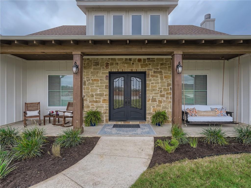 132 Huerta RD - front exterior - Luxury home in San Augustin, Florence, TX