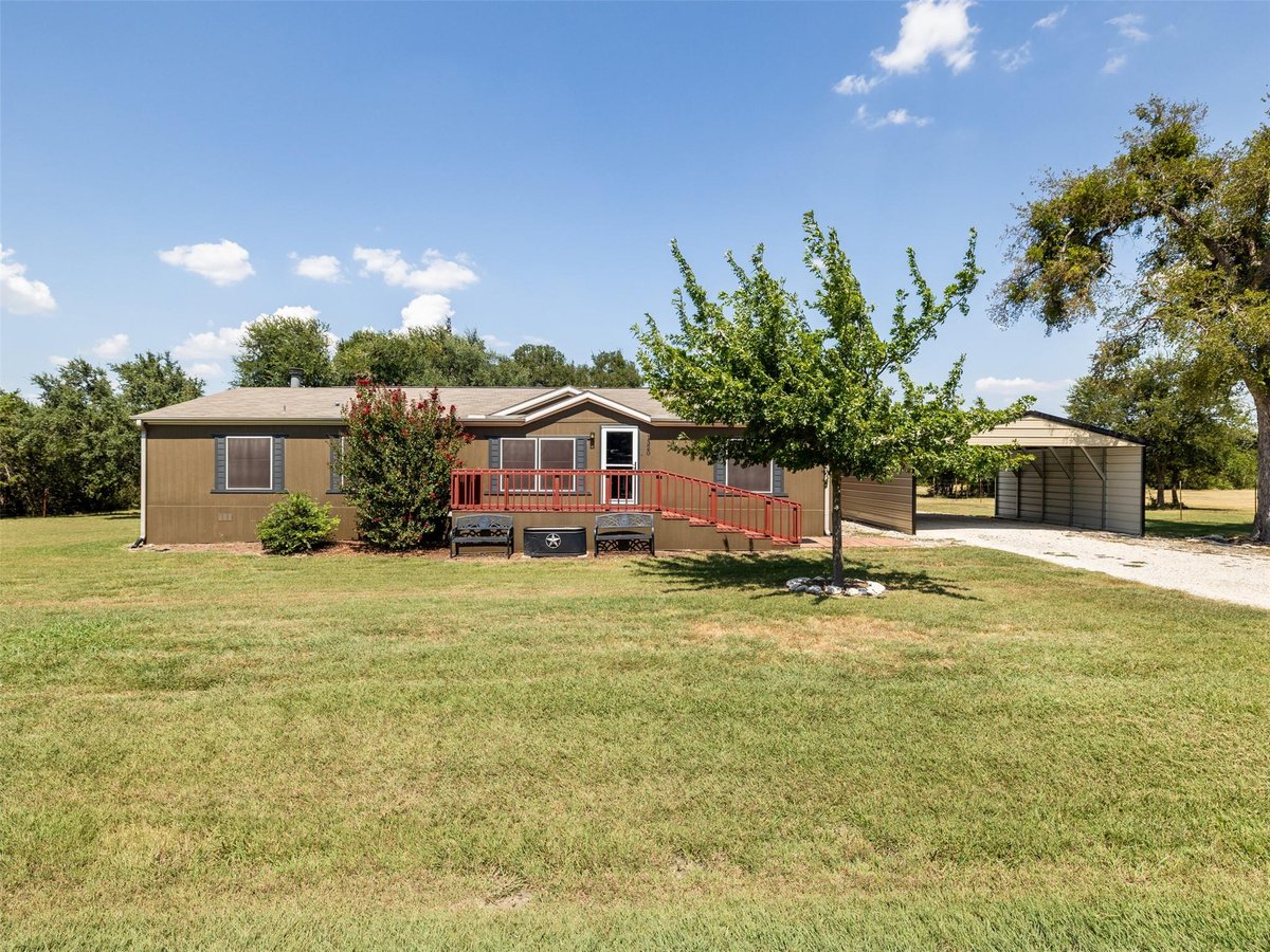 1320 Hwy 138 - property photo 1 - Luxury home in Duncan St. Clair Survey Abstract #550, Florence, TX