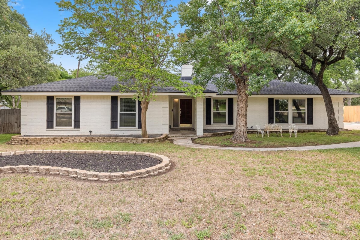 View 13201 Stillforest St in Forest North Estates Ph 2 13201 Stillforest St - front exterior - Luxury home in Forest North Estates Ph 2, Austin, TX