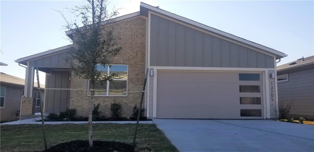View 13205 Baileyfield Dr in Cantarra 13205 Baileyfield Dr - property photo 1 - Luxury home in Cantarra, Pflugerville, TX