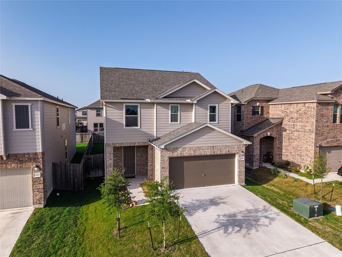 View 13212 Dolley Madison ST in Presidential Mdws Sec 18 13212 Dolley Madison ST - front exterior - Luxury home in Presidential Mdws Sec 18, Manor, TX