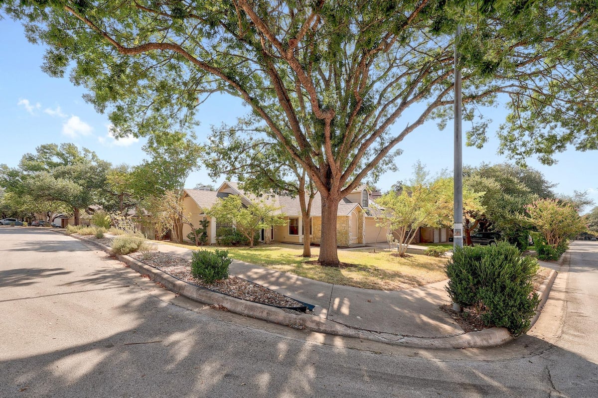 View 13219 Kerrville Folkway in Austin 13219 Kerrville Folkway, photo 1, Austin, Austin, TX
